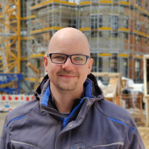 Porträtaufnahme von Simon Bogdahn